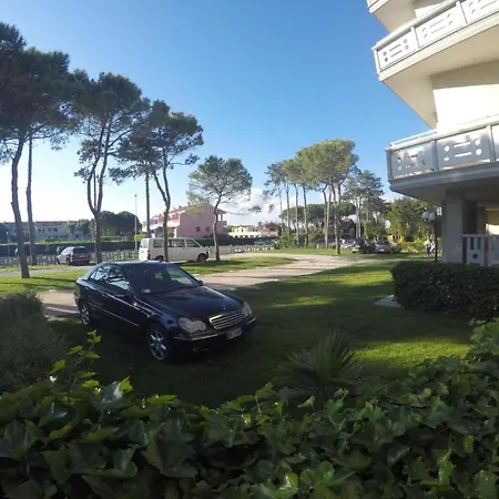 Sea View Flat For 7 Guests In A In Apartamento *